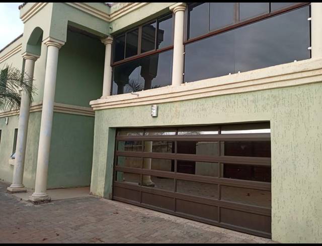 7 BEDROOM HOUSE FOR SALE IN SOSHANGUVE X